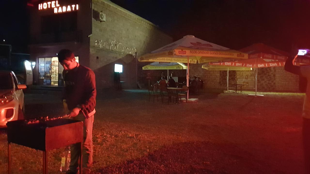 אחלציחה Hotel Rabati מראה חיצוני תמונה